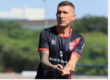 CV Ya Dimitar Pantev New Simba Head Coach 2025